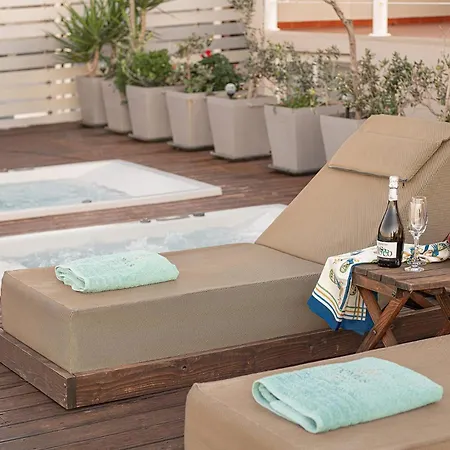 Glaros Luxury