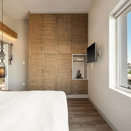 Glaros Luxury Apartment